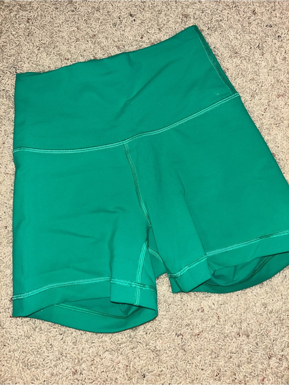 Lululemon Wunder Train 4" Short